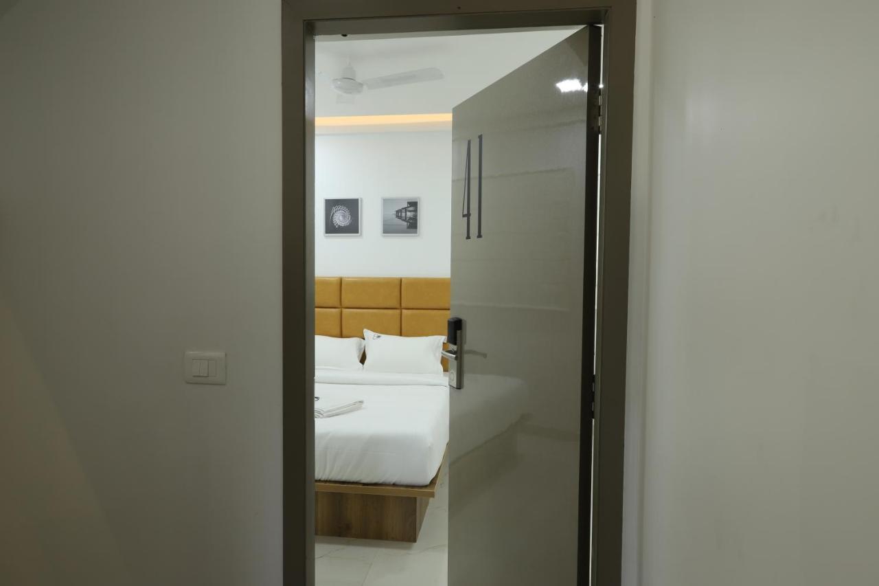 Sira Rooms Bangalore Bagian luar foto